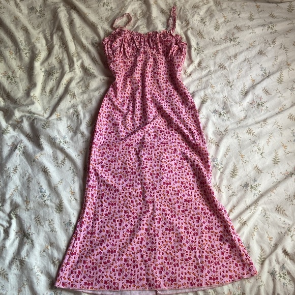 Flattering pink floral midi dress size small in great condition - Picture 2 of 6